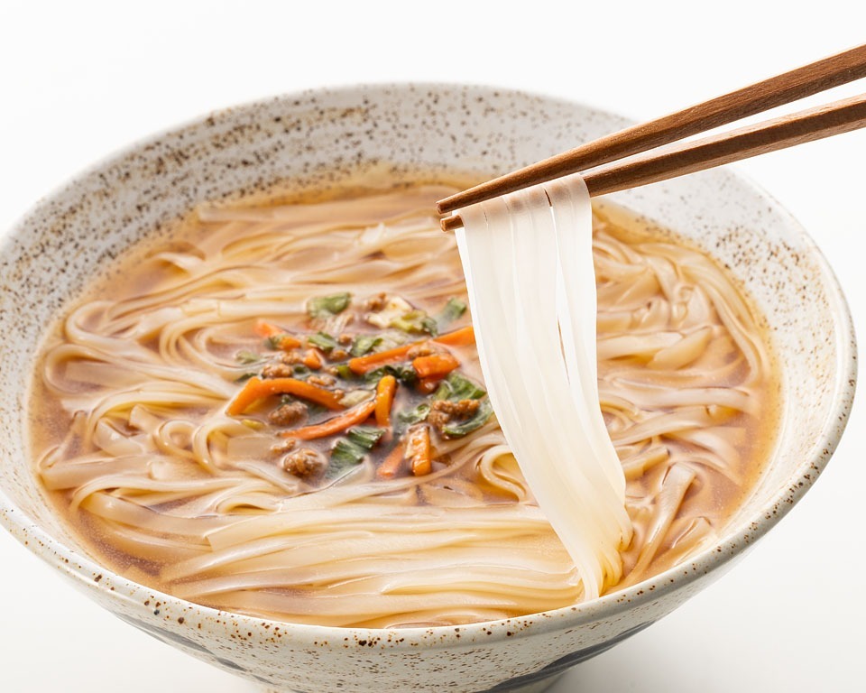 お米でできた麵で食べる米めんシリーズ　しょうゆラーメン味