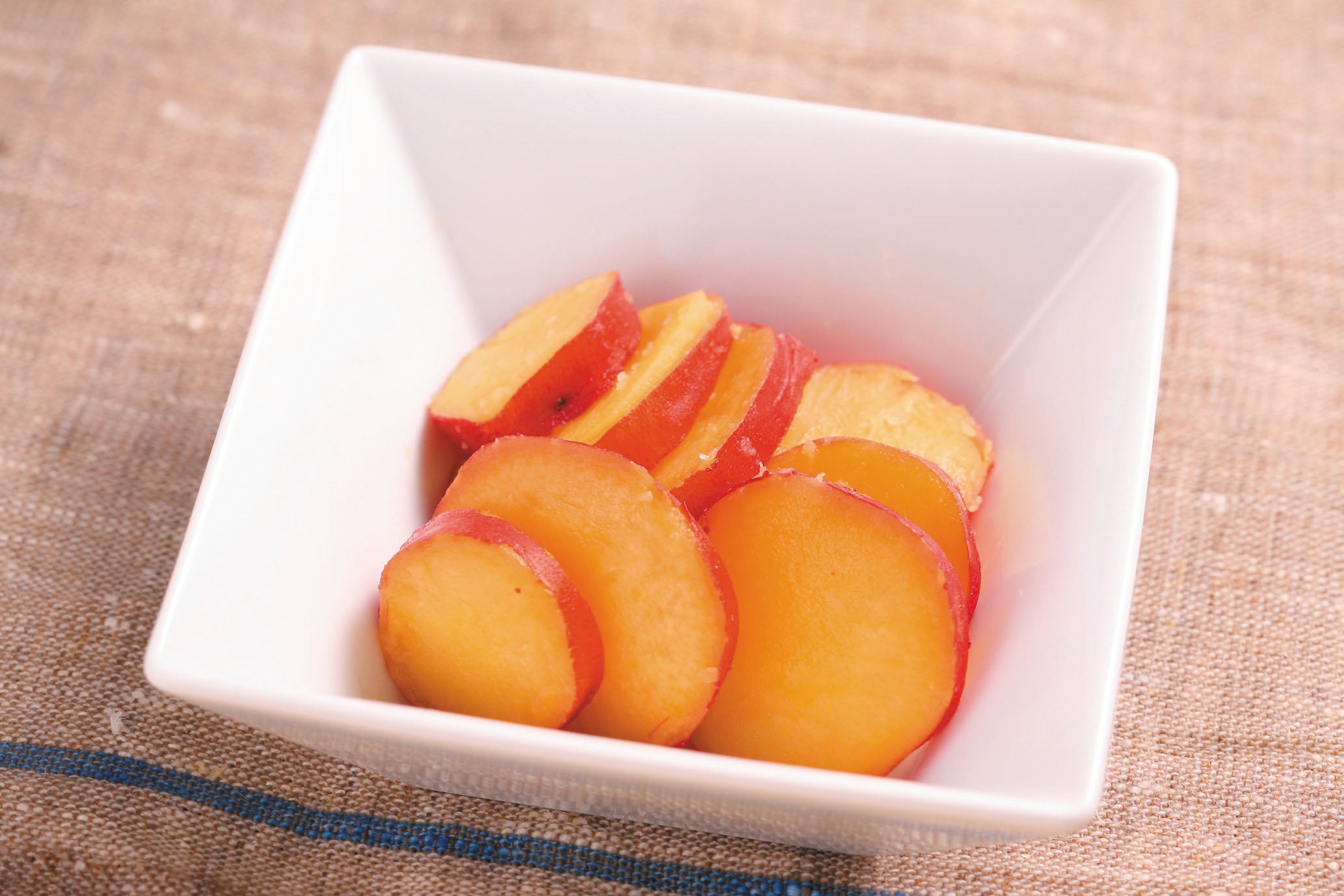 UAA食品　美味しい防災食　さつま芋のレモン煮   100ｇ×50食入り