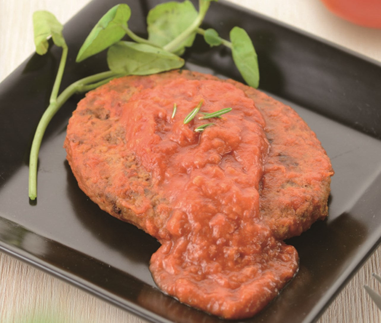 UAA食品　美味しい防災食　ハンバーグ煮込みトマトソース  100ｇ×50食入り